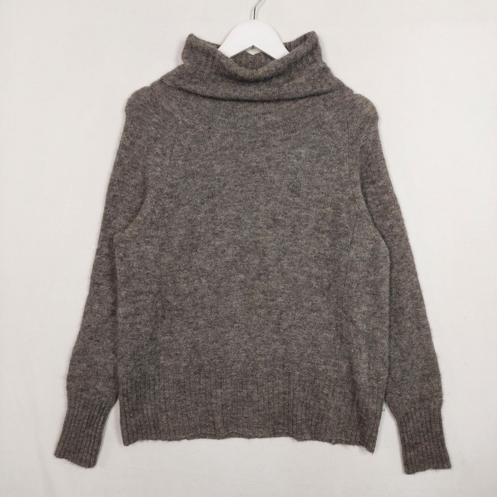The Group by Babaton Aritzia Brown Knit Turtleneck Sweater Small Raglan Sleeve